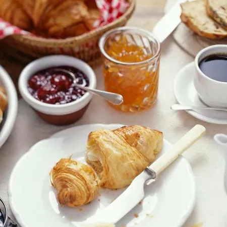 Гостевой дом Paradiso In Campagna 3*