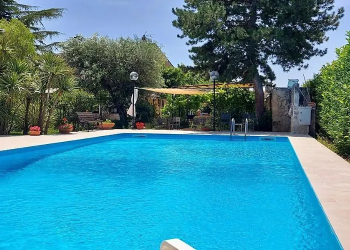 Paradiso In Campagna 3*